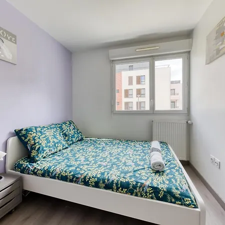 Apartment Proche De L'aeroport D'orly - Confortable Orly